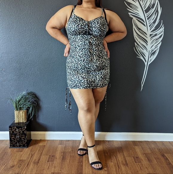 Shein Floral Dress - Picture 5 of 11